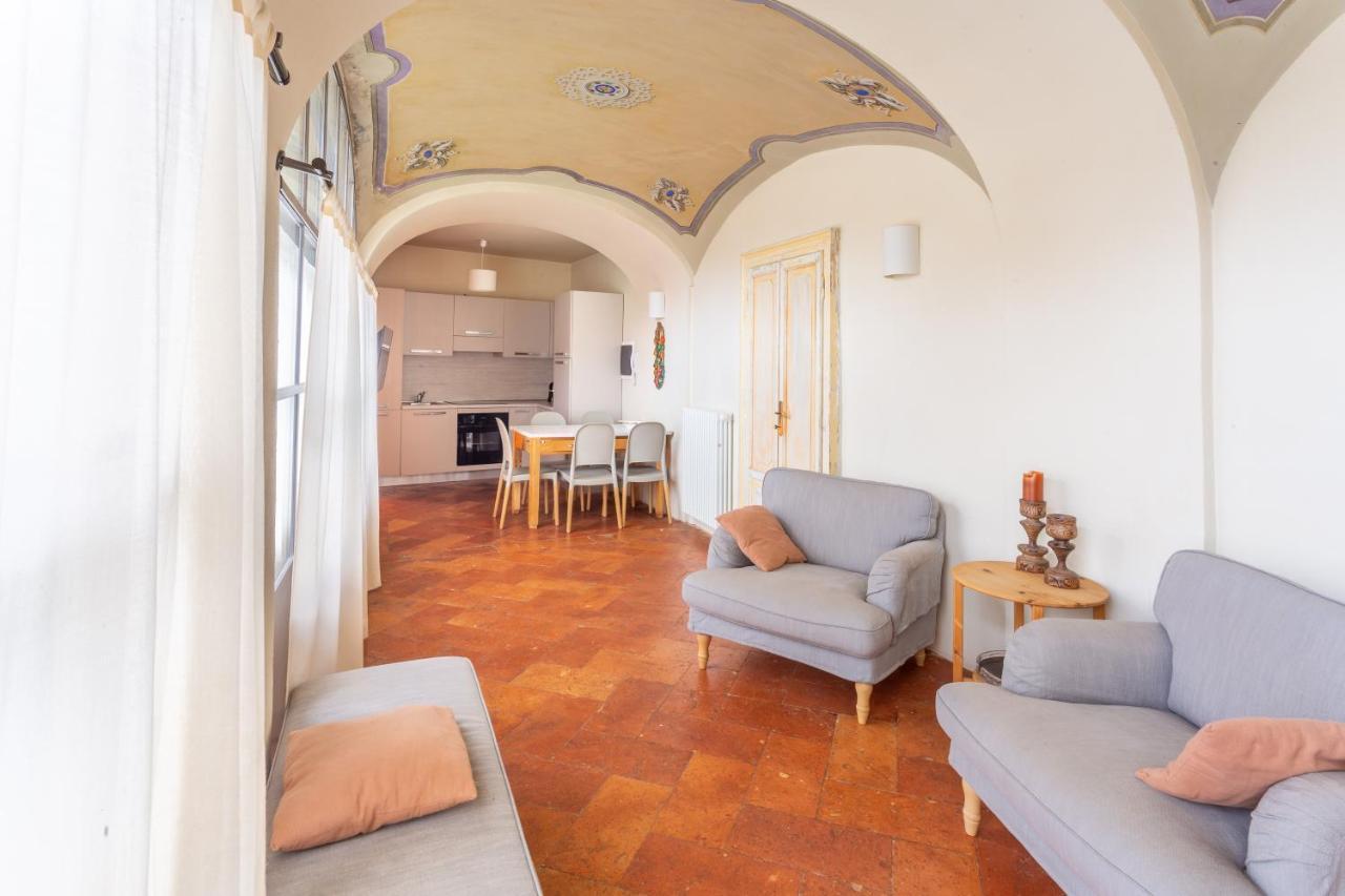 Apartament Palazzo Mia by iCasamia Castello Cabiaglio Zewnętrze zdjęcie